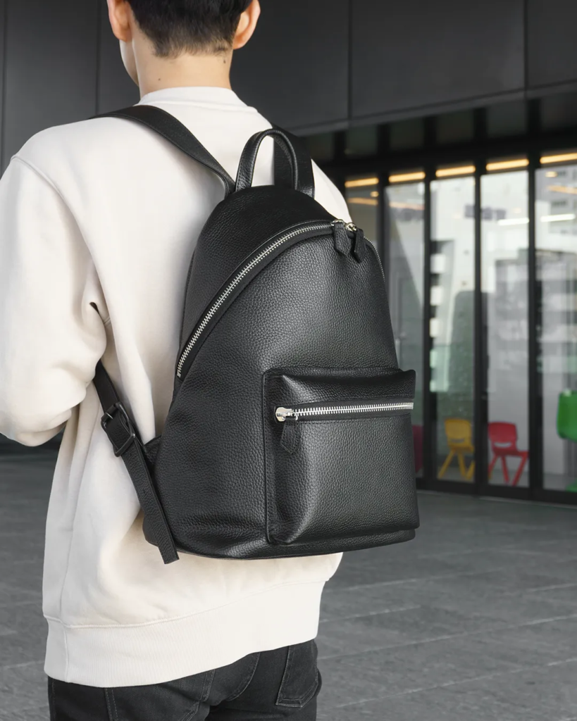 HushTug　ジップデイパック