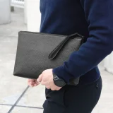 HushTugのマルチケースブラック