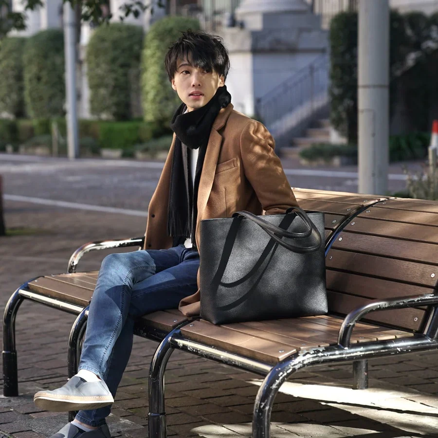 Leather Tote Black (HushTug)