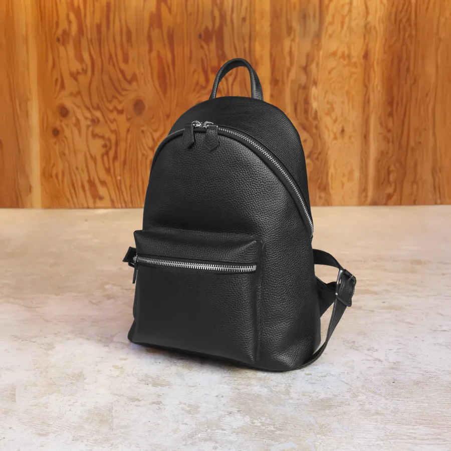HushTug- Zip Daypack