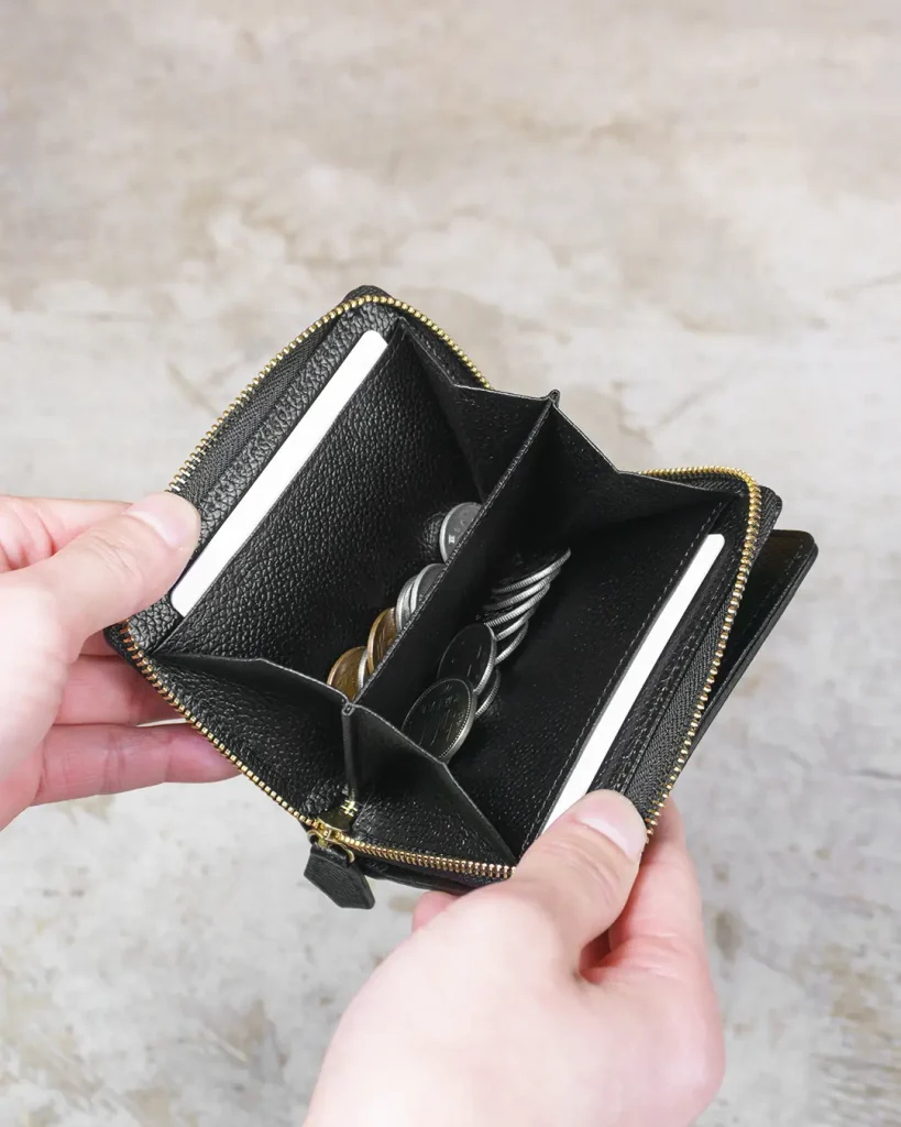 HushTugのミディアムウォレット