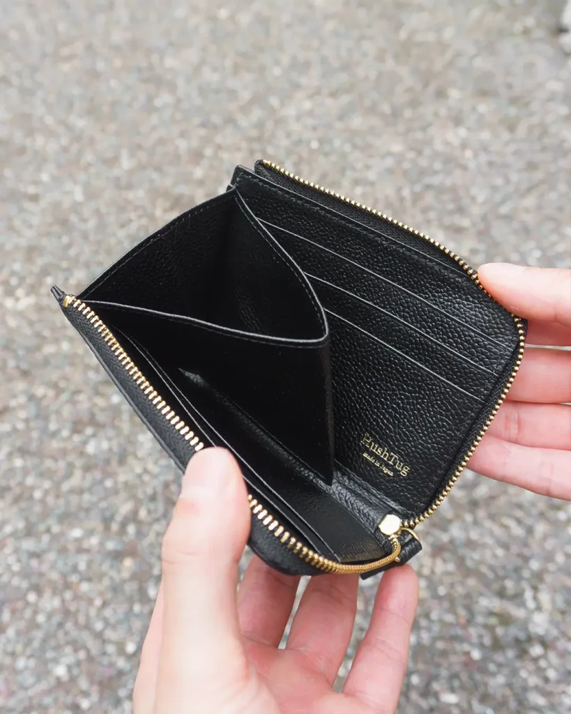 HushTugのLジップウォレット