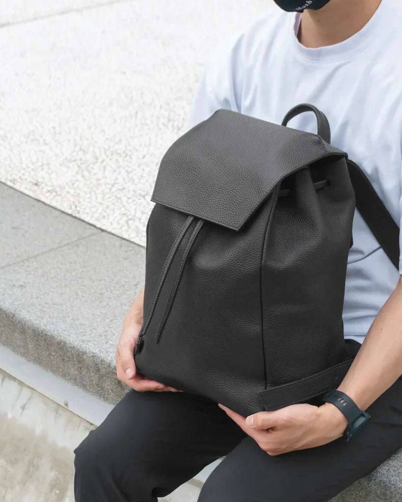 オーバーレイバックパック　ブラック