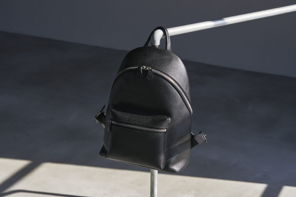 HushTug ジップデイパック