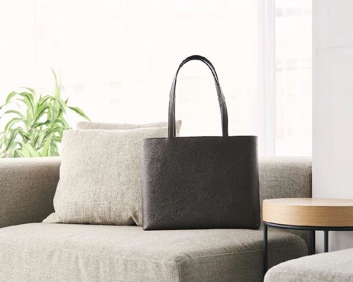 HushTugのレザートート