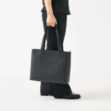 HushTugのレザートート