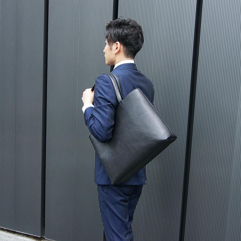 HushTugのレザートート