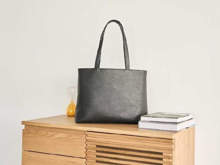 HushTugのトートバッグ