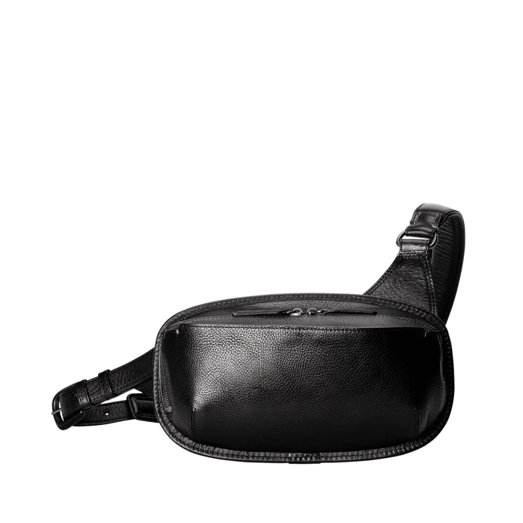 土屋鞄のクロスボディバッグ