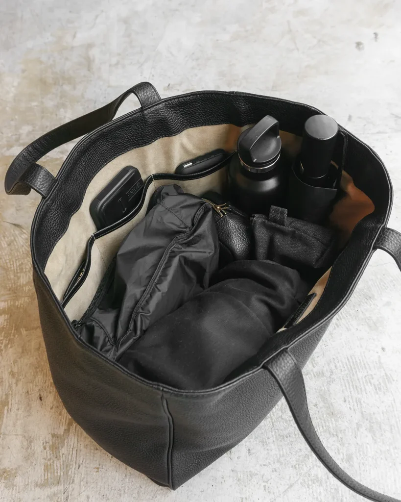 大きな本革バッグのイメージ