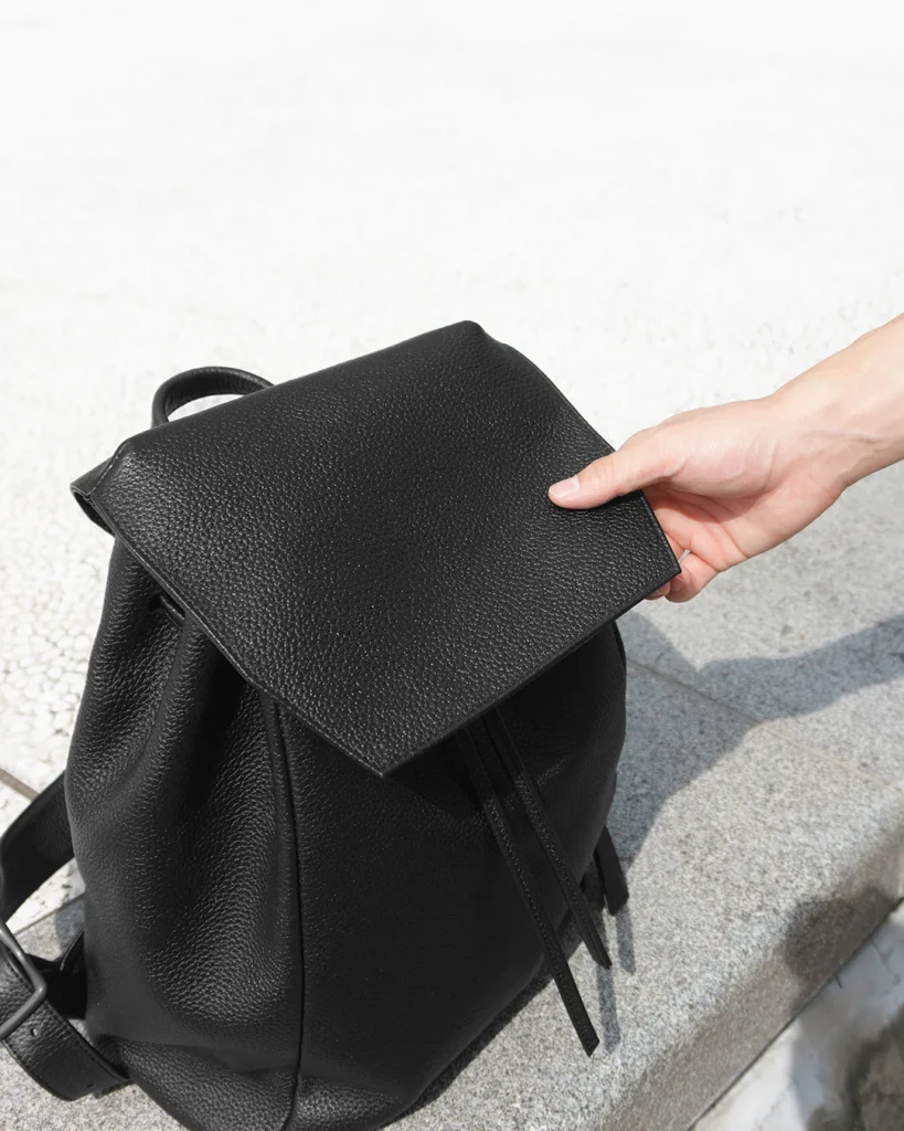 HushTugのオーバーレイバックパック