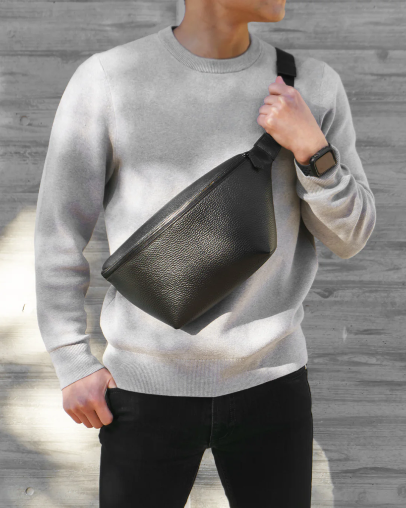 HushTug　カーブドボディバッグ