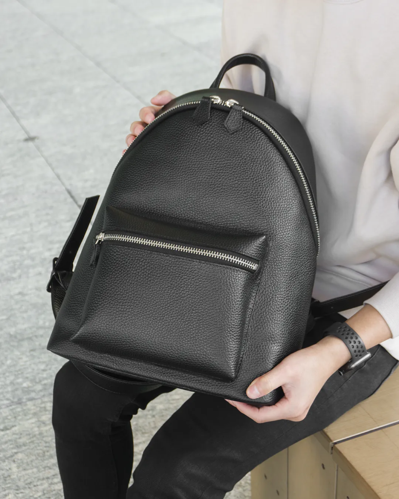 HushTug　ジップデイパック