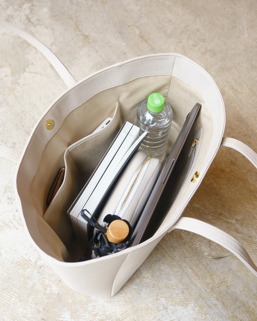 【HushTug（ハッシュタグ）】ビジネストート　収納